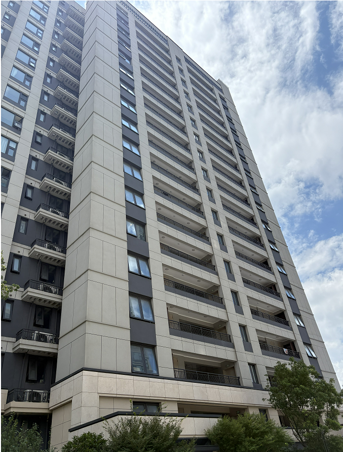 虹橋璀璨領峯這一高端社區的入戶標配，FA45無軌鏈條卷軸紗門